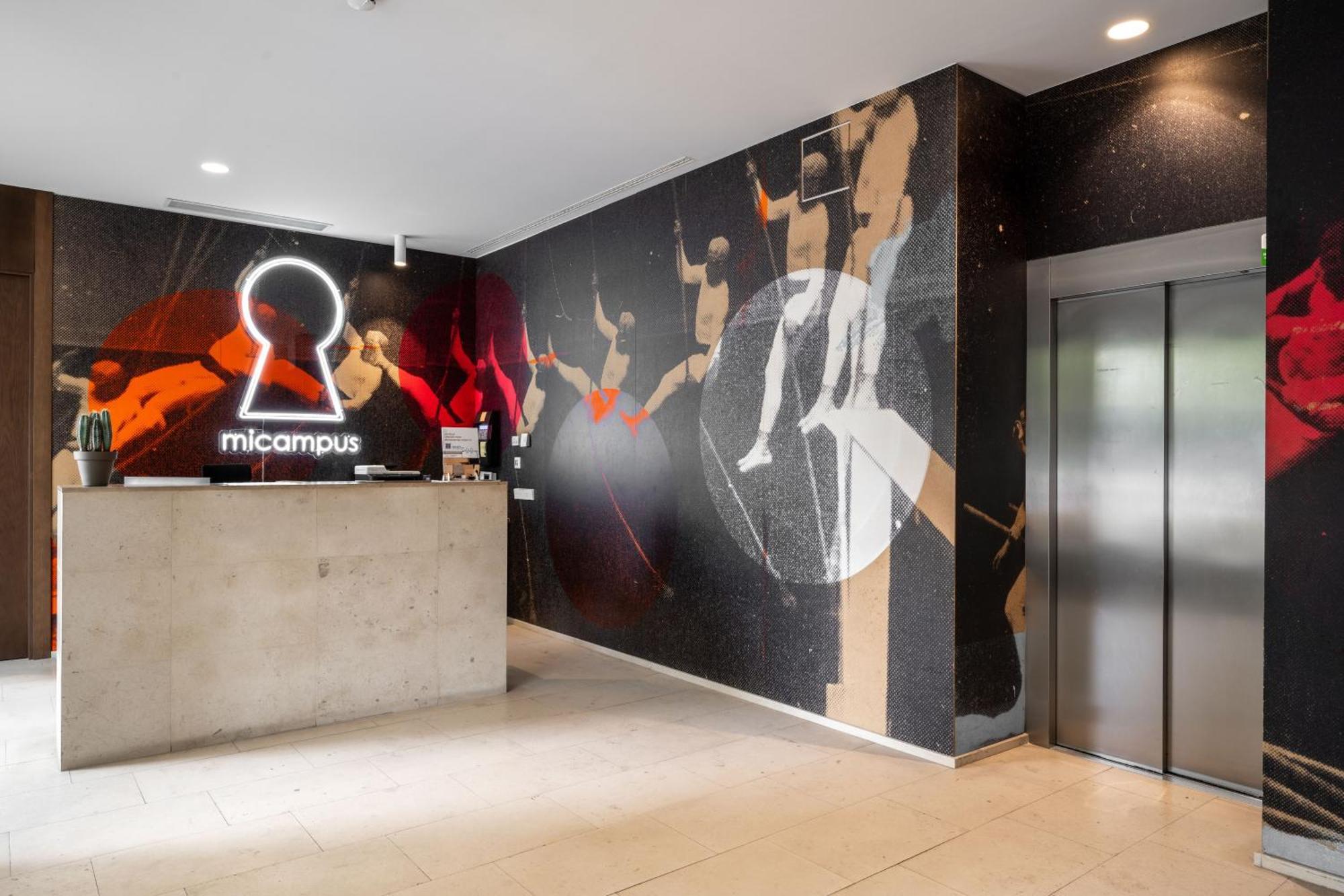Micampus Pamplona Student Residence エクステリア 写真