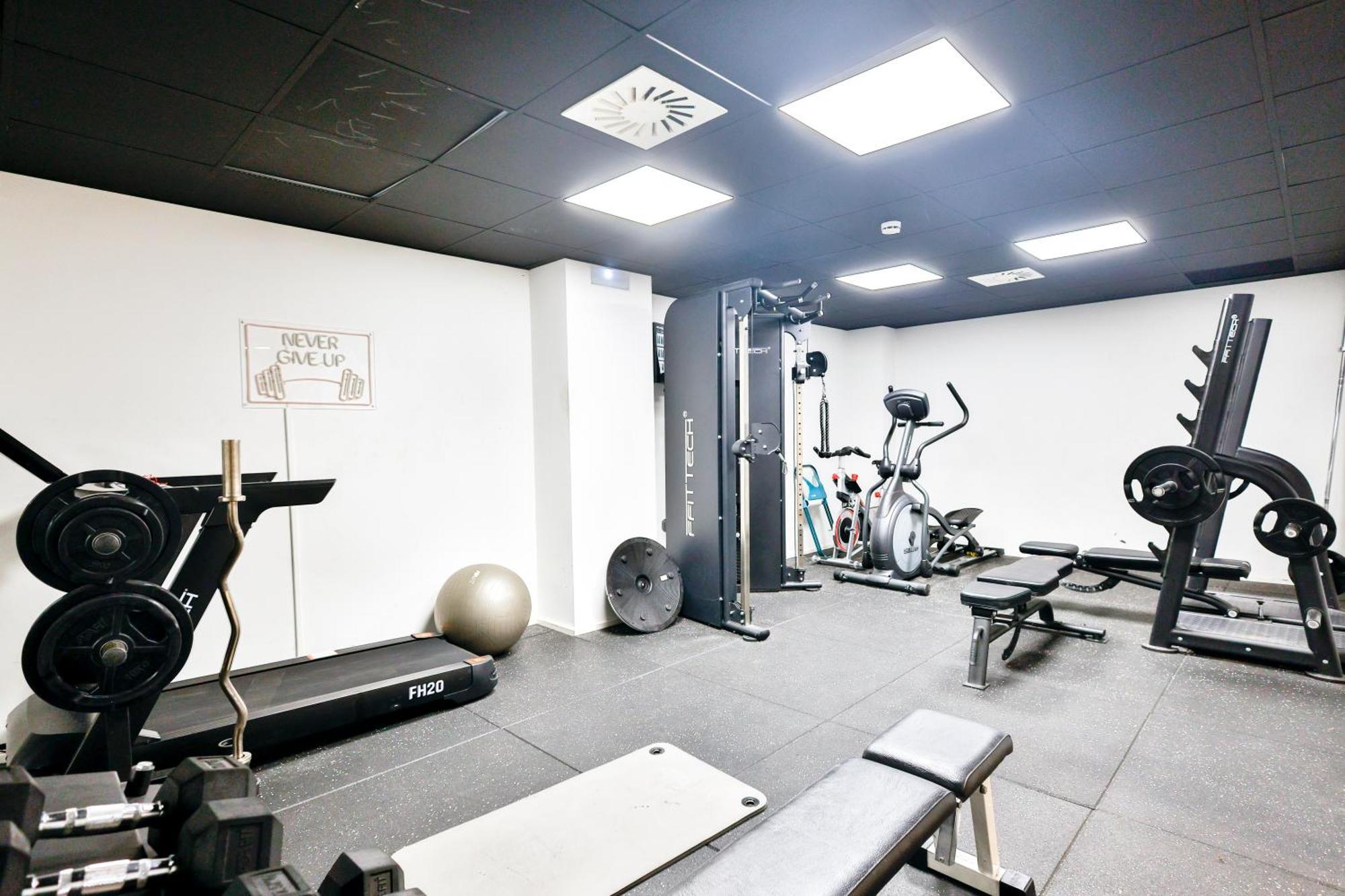 Micampus Pamplona Student Residence エクステリア 写真